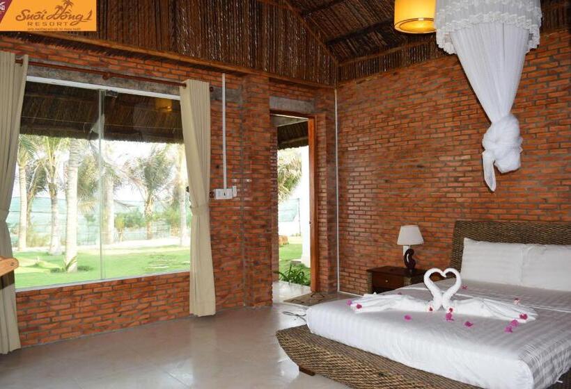 اتاق لوکس با چشم‌انداز دریا, Suoi Hong Resort