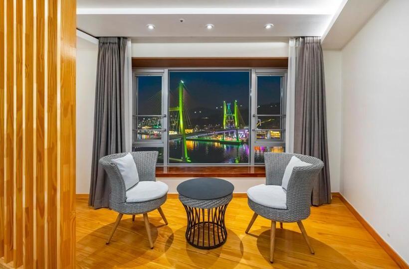 سوئیت پرزیدنت, Yeosu Hotel Haven