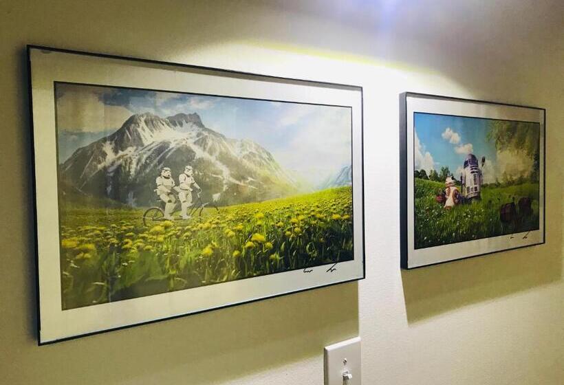 Номер Deluxe, Crash Pad Adventure Hostel