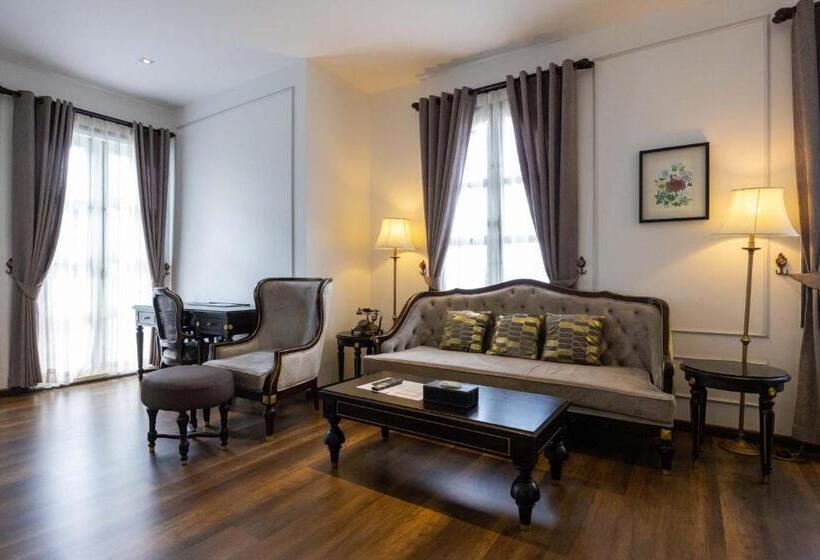 프리미엄 룸 풀장 전망, Le Thatluang D Or Boutique