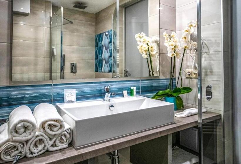 Номер Стандарт с Балконом, Open Hotel Szentes