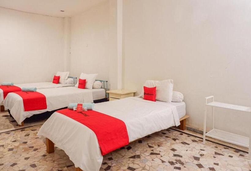 Семейный Номер, Reddoorz Near Rsud Kota Mataram