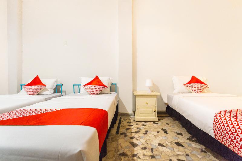 Семейный Номер, Reddoorz Near Rsud Kota Mataram