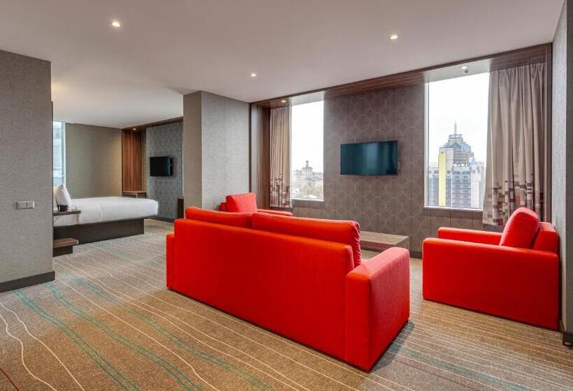 سوییت, Sky Loft Hotel Kyiv By Rixwell International