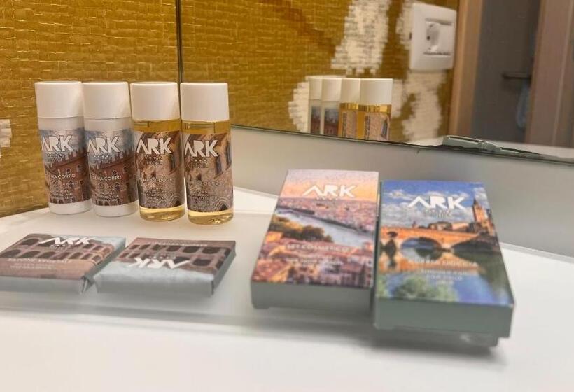 חדר סטנדרט, Ark