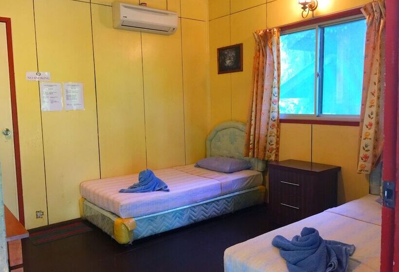 Номер Стандарт, Sukau Backpackers B&b
