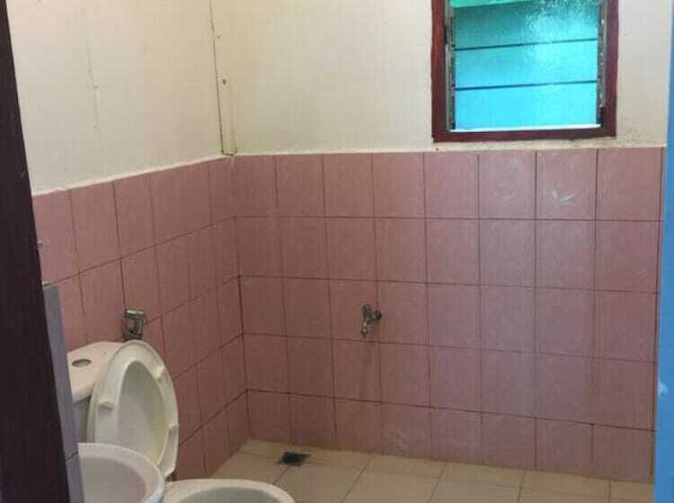 Семейный Номер, Sukau Backpackers B&b