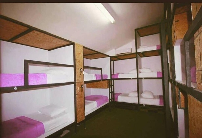 공동 객실, Hostel La Antigua Capsula