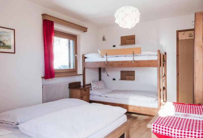Четырехместный Номер Стандарт, Rifugio Graziani Hütte