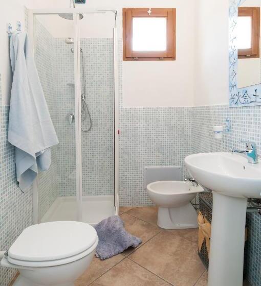 اتاق استاندارد, Giaco's Rooms