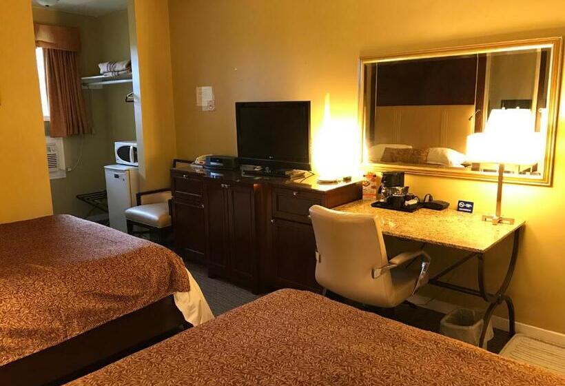 Номер Стандарт, Cardinal Court Motel