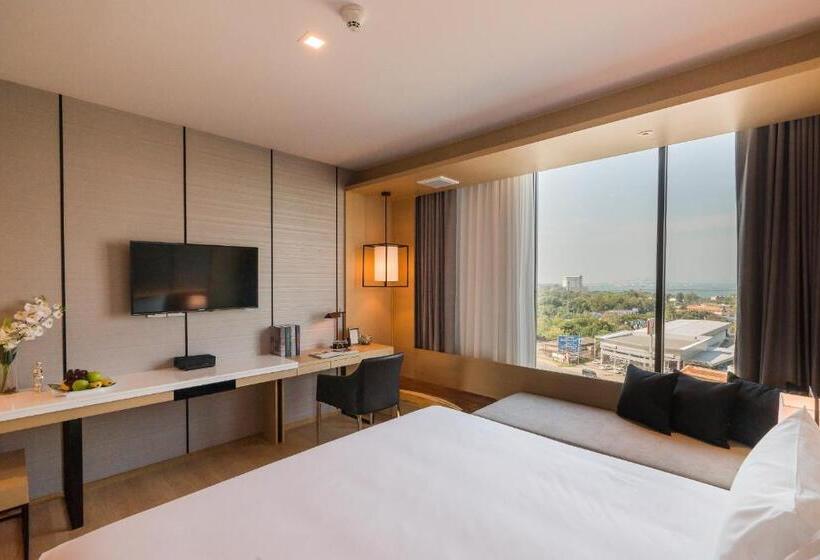 اتاق سوپریور با چشم‌انداز دریا, Arize Hotel Sri Racha