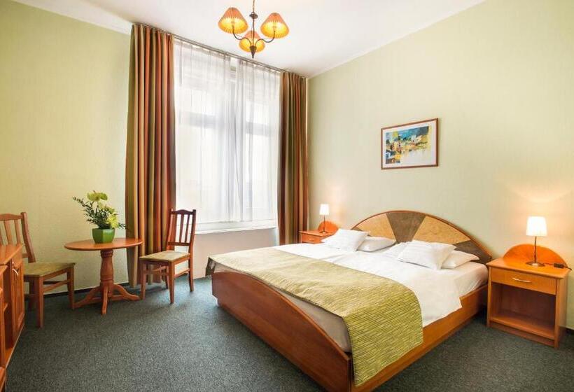 Номер Стандарт, Baross City Hotel   Budapest