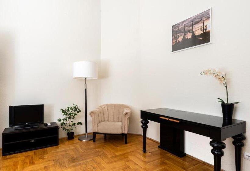 Апартаменты 1 Спальня, Baross City Hotel   Budapest