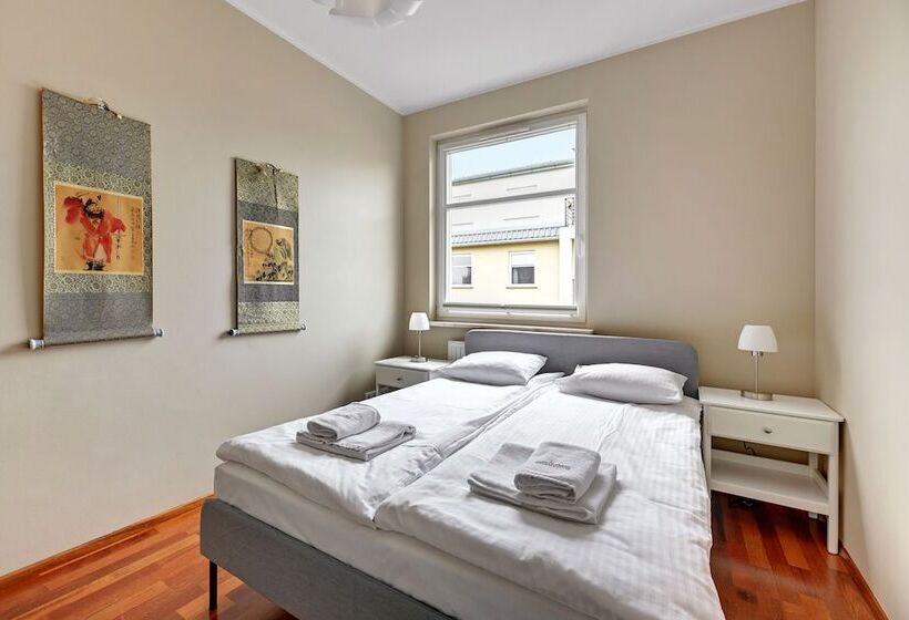 Апартаменты Comfort 2 Спальни, Dom & House   Apartments Parkur