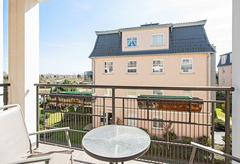 Апартаменты Комфорт 1 Спальня, Dom & House   Apartments Parkur