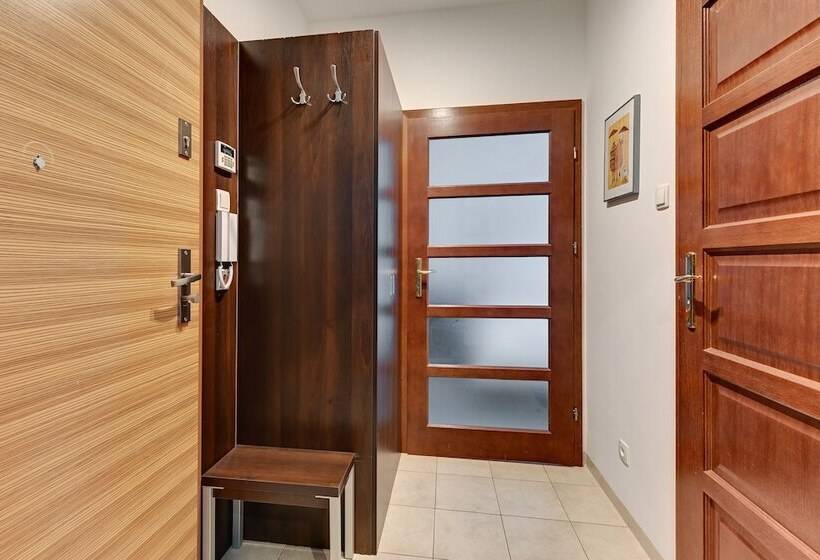 Апартаменты 1 Спальня с Балконом, Dom & House   Apartments Parkur