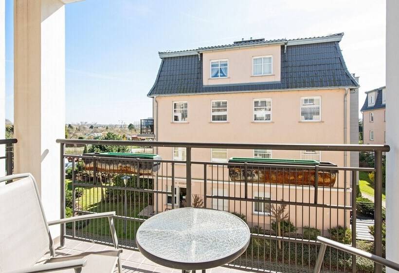 Апартаменты Комфорт 1 Спальня, Dom & House   Apartments Parkur