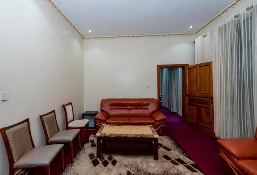 سوییت خانوادگی, Dove Hotel Kigali