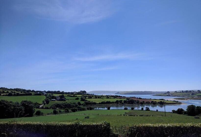 Standard Triple Room, Seafield Farmhouse