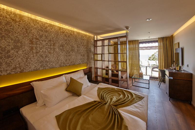اتاق سوپریور با چشم‌انداز دریا, Ruža Vjetrova Wind Rose Hotel Resort