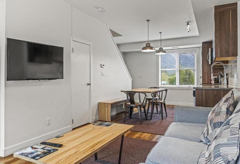 ２ベッドルームアパートメント, Basecamp Resorts Canmore