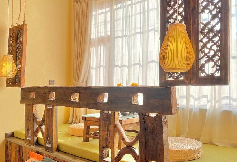 Номер Deluxe Кровать Кинг, Old Story Inn Lijiang Old Town