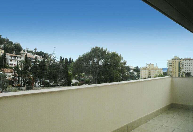 استودیوی لوکس, Apartamentos Doña Carmen