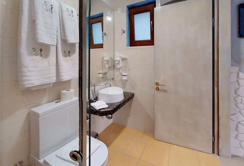 Люкс, Leda Suites