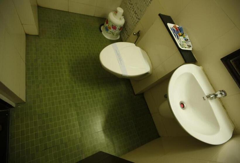 Quarto Estandar, Orion Residency