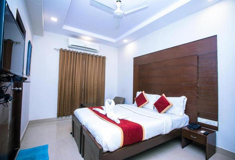 Номер Deluxe, Orion Residency