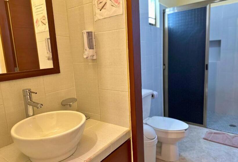 Номер Стандарт, Selina Playa Del Carmen   Hostel