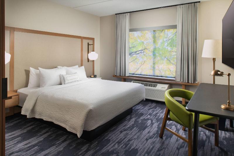 带大床的标准间, Fairfield Inn & Suites By Marriott Athens