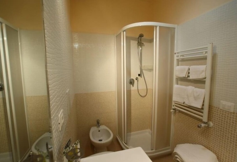 Quarto Estandar, Agriturismo Peretti