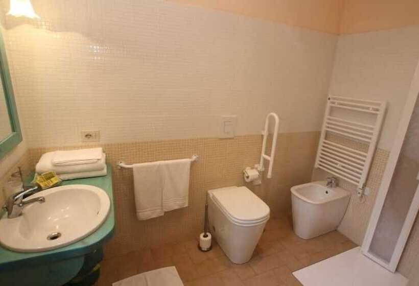 Quarto Estandar, Agriturismo Peretti