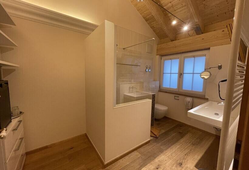 Номер Стандарт Вид на Горы, Landhaus Kössel