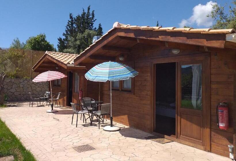 بنجلو قياسى, Golden Sun Villas