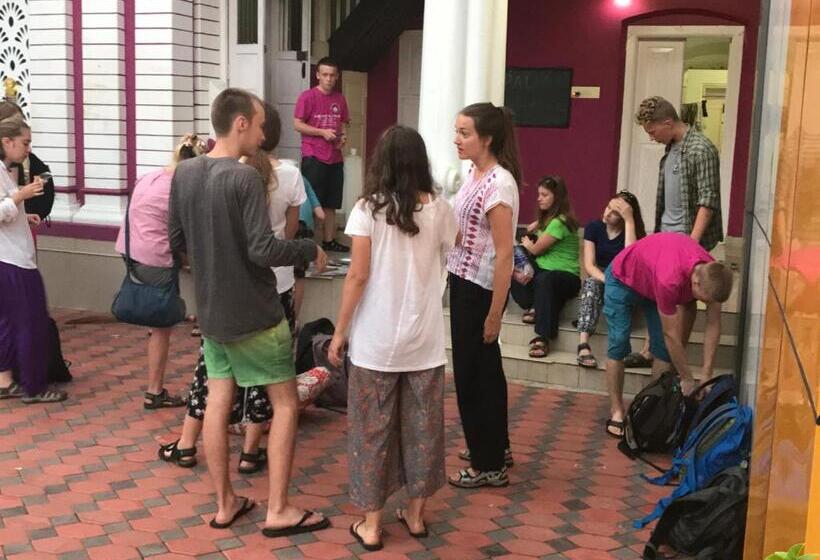 스위트 킹사이즈 침대, Palm Rivera Kochi