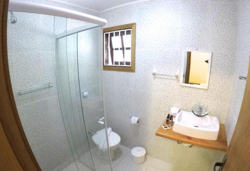 Номер Стандарт Трехместный, Villa Vintage Campos   Piscina E Opções De Suites Com Hidromassagem