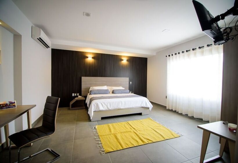 Президентский Люкс, Maria Ines Hotel Suite