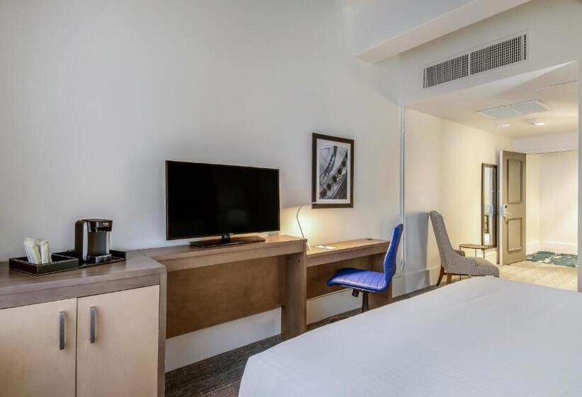 Номер Стандарт Кровать Кинг Адаптированный для Инвалидов, New Bedford Harbor Hotel, Ascend Hotel Collection