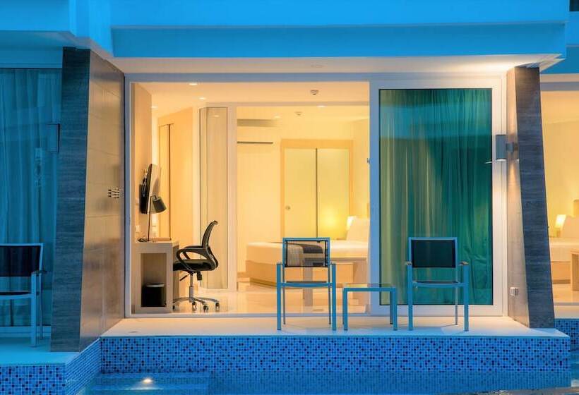 سوییت, The Beachfront Hotel Phuket