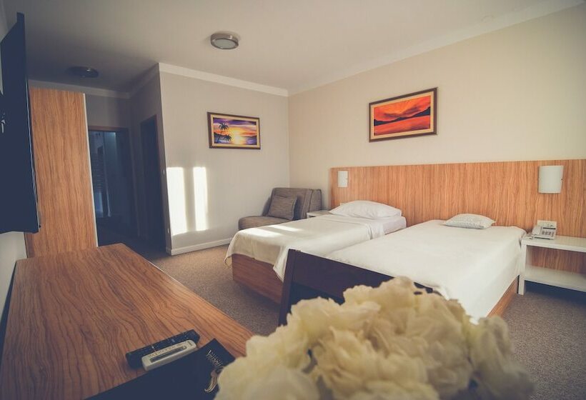 اتاق لوکس یک تخته, Phoenix