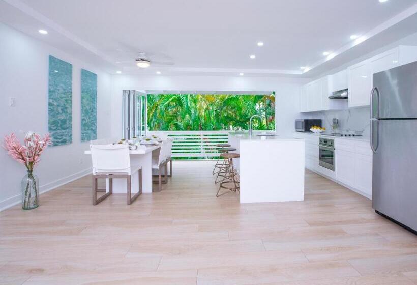 آپارتمان 1 خوابه با چشم‌انداز باغ, Mullins Grove Luxury Apartments