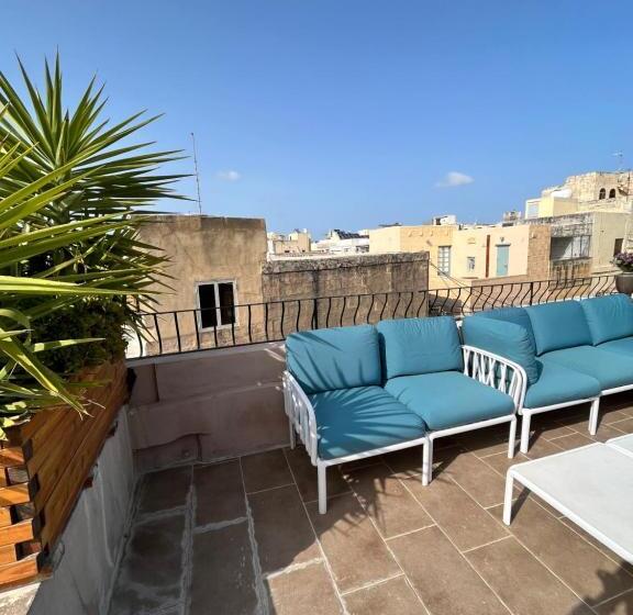 اتاق استاندارد, My Travel House