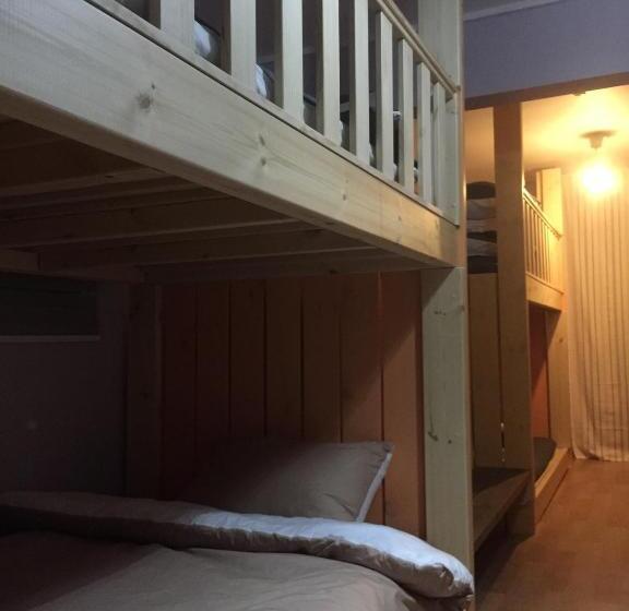 Кровать в Общей Комнате, The Guesthouse Dmz Stay