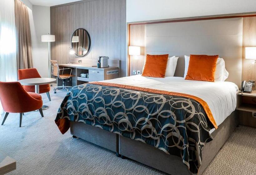 Полулюкс, Clayton Hotel Birmingham