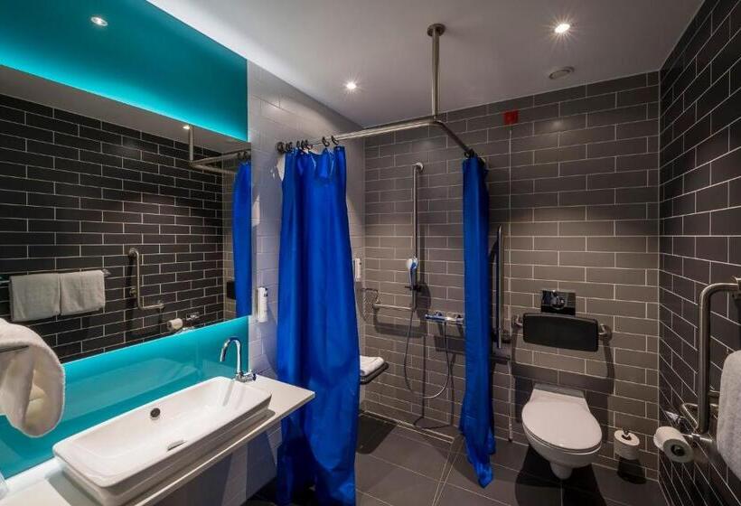 اتاق استاندارد برای معلولان, Holiday Inn Express   Luzern   Kriens, An Ihg