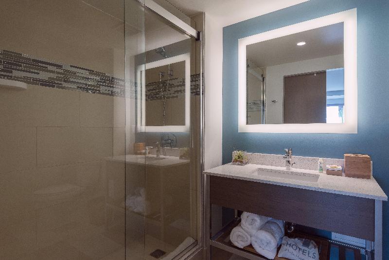 스위트 킹사이즈 침대, Even Hotel Miami   Airport, An Ihg