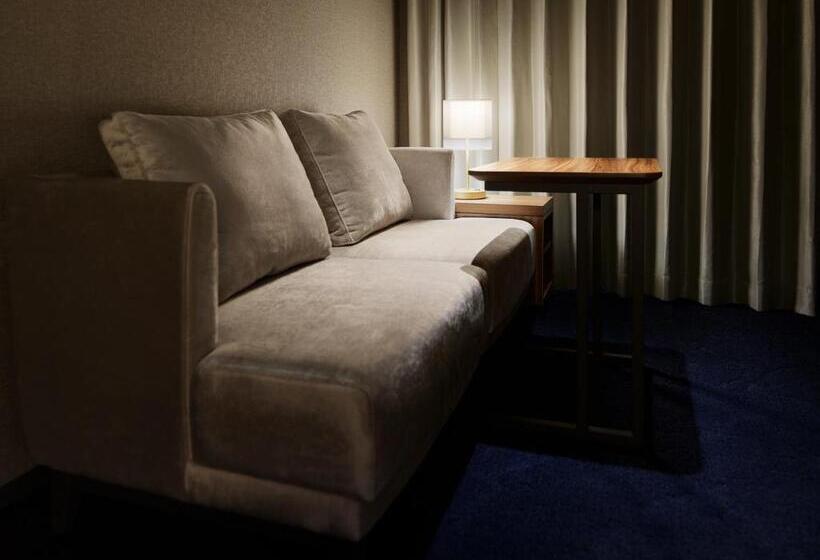 Номер Deluxe, Mitsui Garden Hotel Gotanda   Tokyo